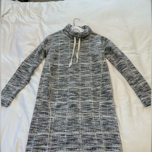 Long sleeve sweater dress - black, blue & white